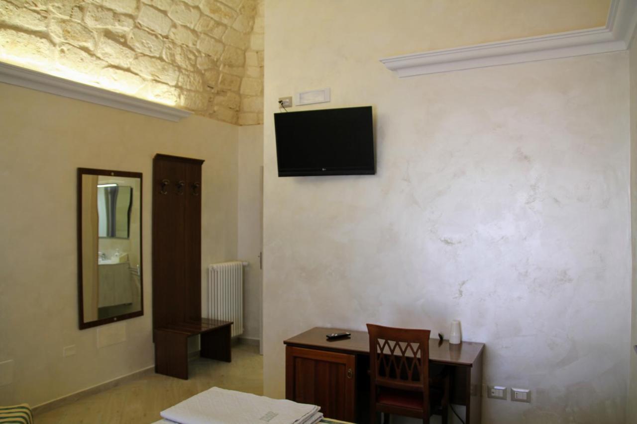 Rooms Dimora Arco - Affitti Brevi Italia Monte SantʼAngelo Exterior foto