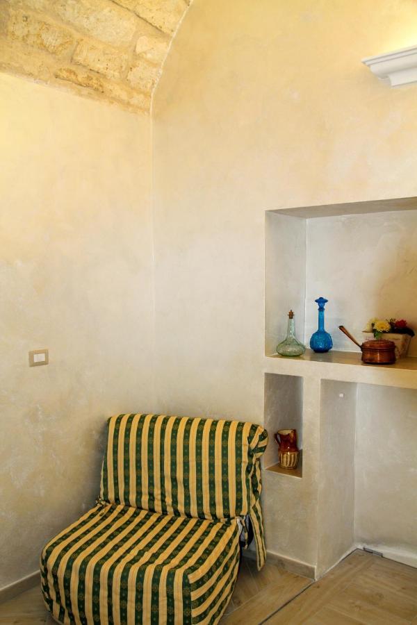 Rooms Dimora Arco - Affitti Brevi Italia Monte SantʼAngelo Exterior foto