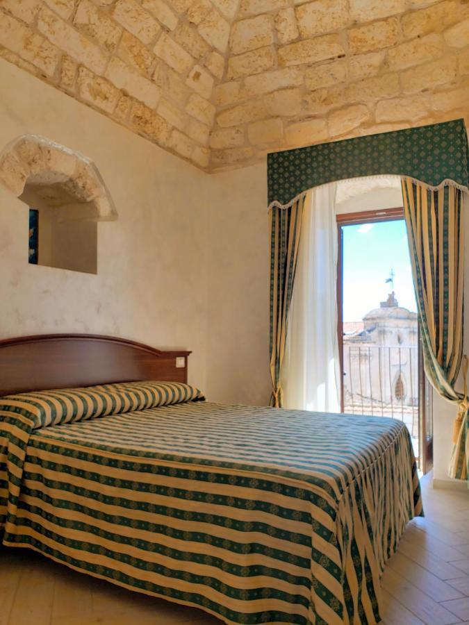 Rooms Dimora Arco - Affitti Brevi Italia Monte SantʼAngelo Exterior foto